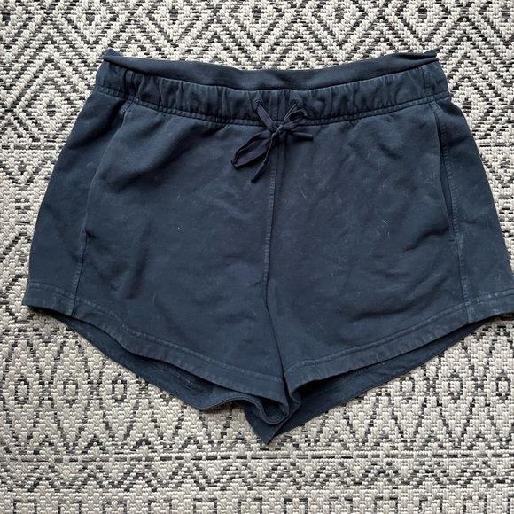 NAVY Inner Glow Short - Picture 3 of 5